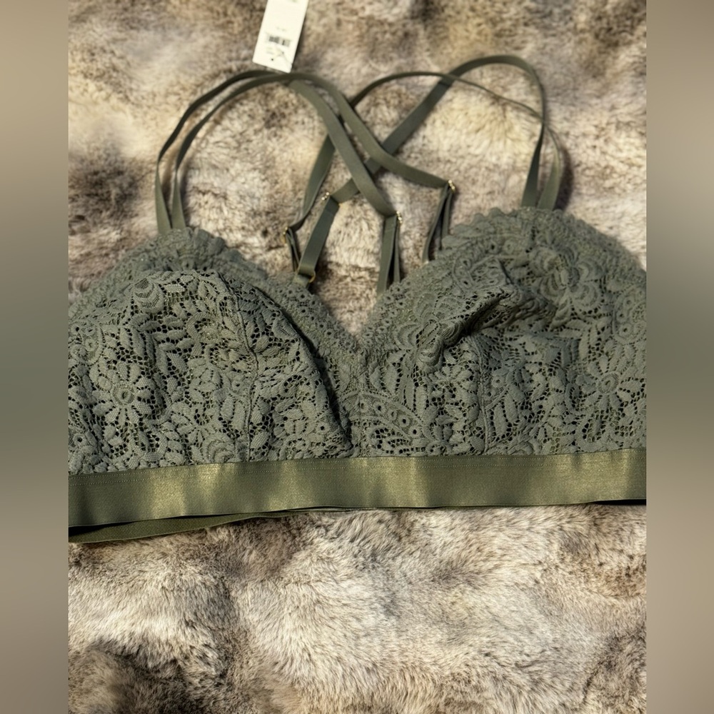 NWT Aerie Lace Bralette in Olive Green